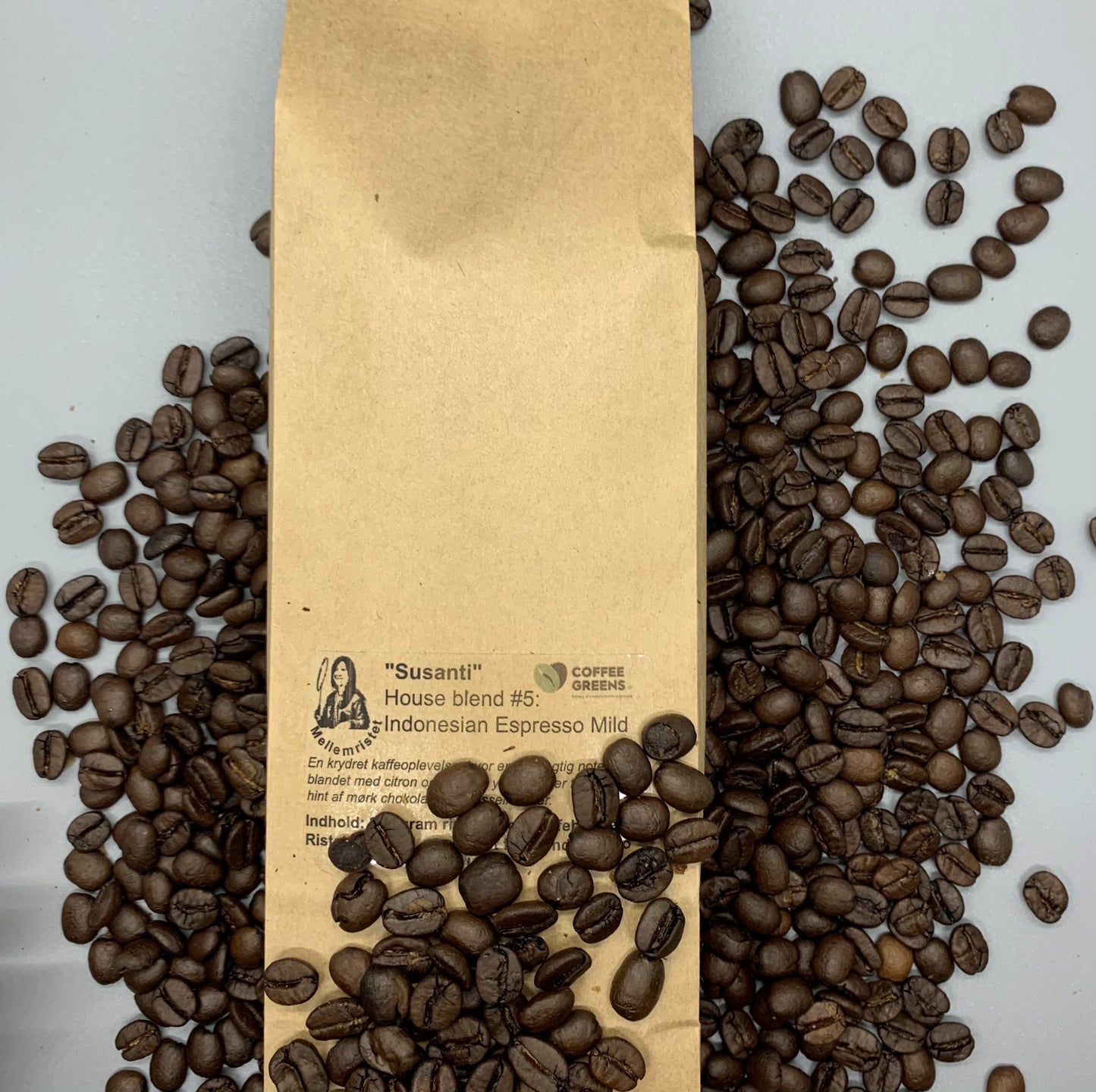 "Susanti"- Hausmischung Nr. 5:Indonesischer Espresso Mild - Geröstete Kaffeebohnen